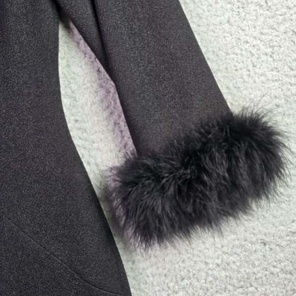 Tahari Black Ruched Side Pleat Feather Cuff Shift Dress 6 Cocktail Statement - Picture 8 of 13